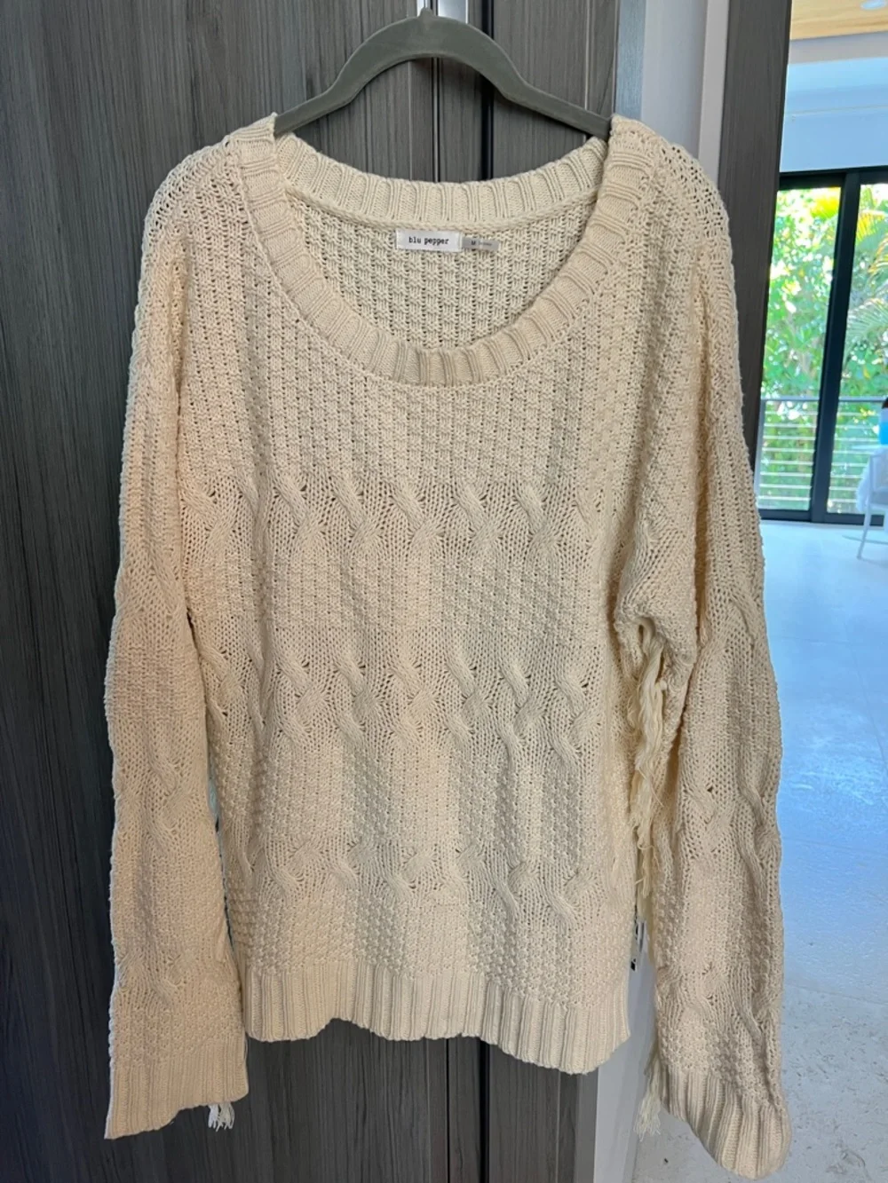 NEW! Anthropologie BLU PEPPER fringed sleeve ivory relaxed fit beach sweater M - Picture 5 of 9